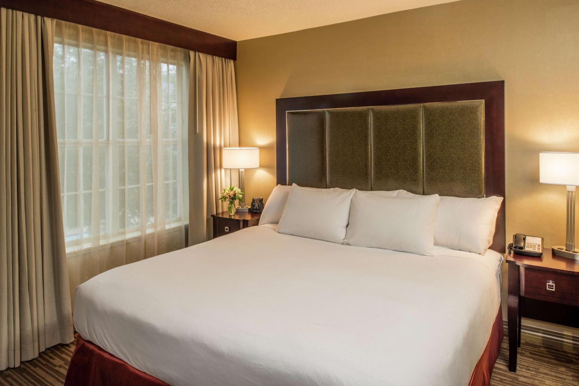 מלון Doubletree By Hilton Raleigh Durham Airport At Research Triangle Park מראה חיצוני תמונה