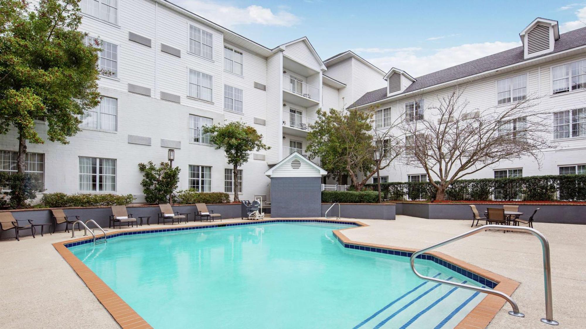 מלון Doubletree By Hilton Raleigh Durham Airport At Research Triangle Park מראה חיצוני תמונה