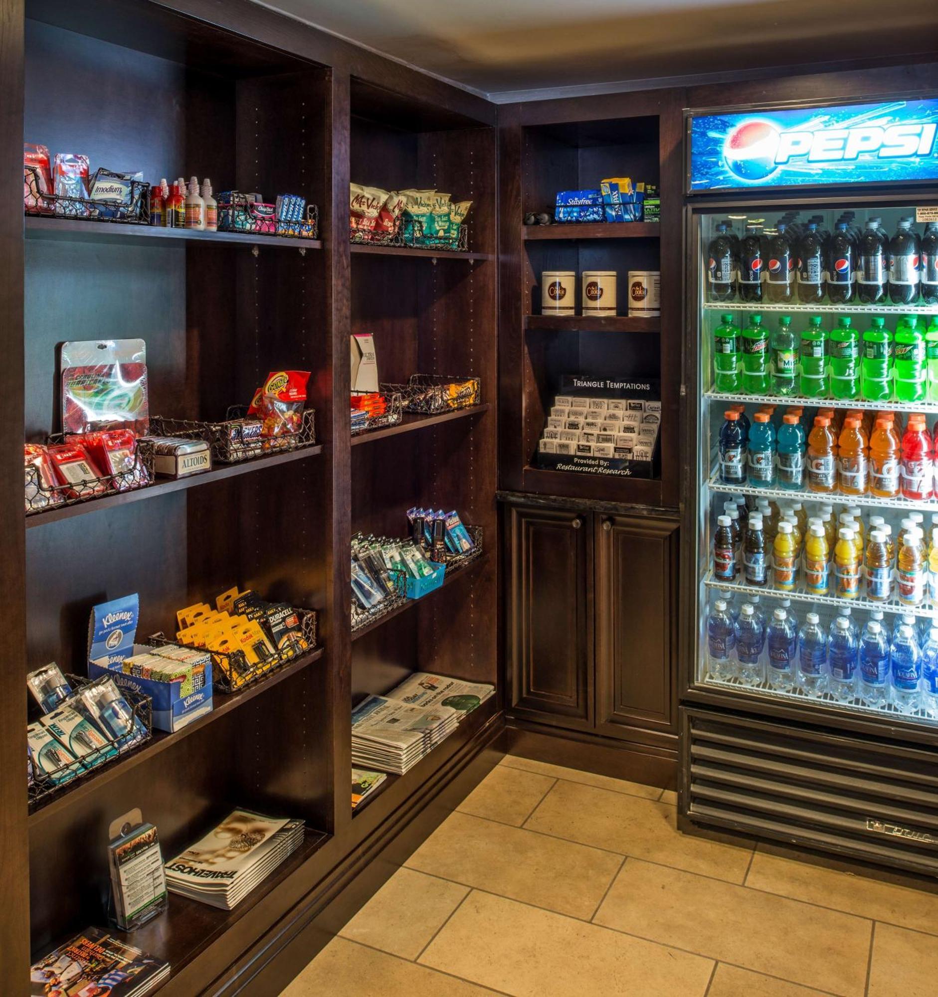 מלון Doubletree By Hilton Raleigh Durham Airport At Research Triangle Park מראה חיצוני תמונה