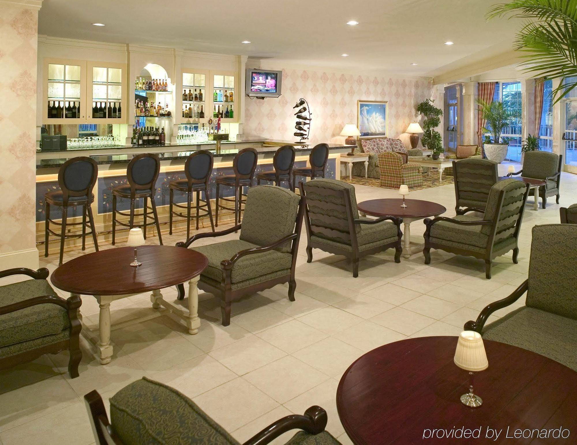 מלון Doubletree By Hilton Raleigh Durham Airport At Research Triangle Park מסעדה תמונה