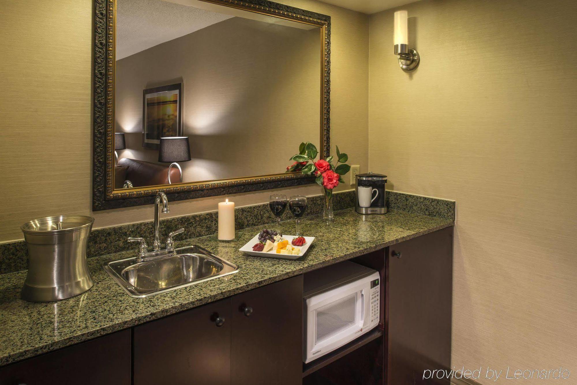 מלון Doubletree By Hilton Raleigh Durham Airport At Research Triangle Park מראה חיצוני תמונה
